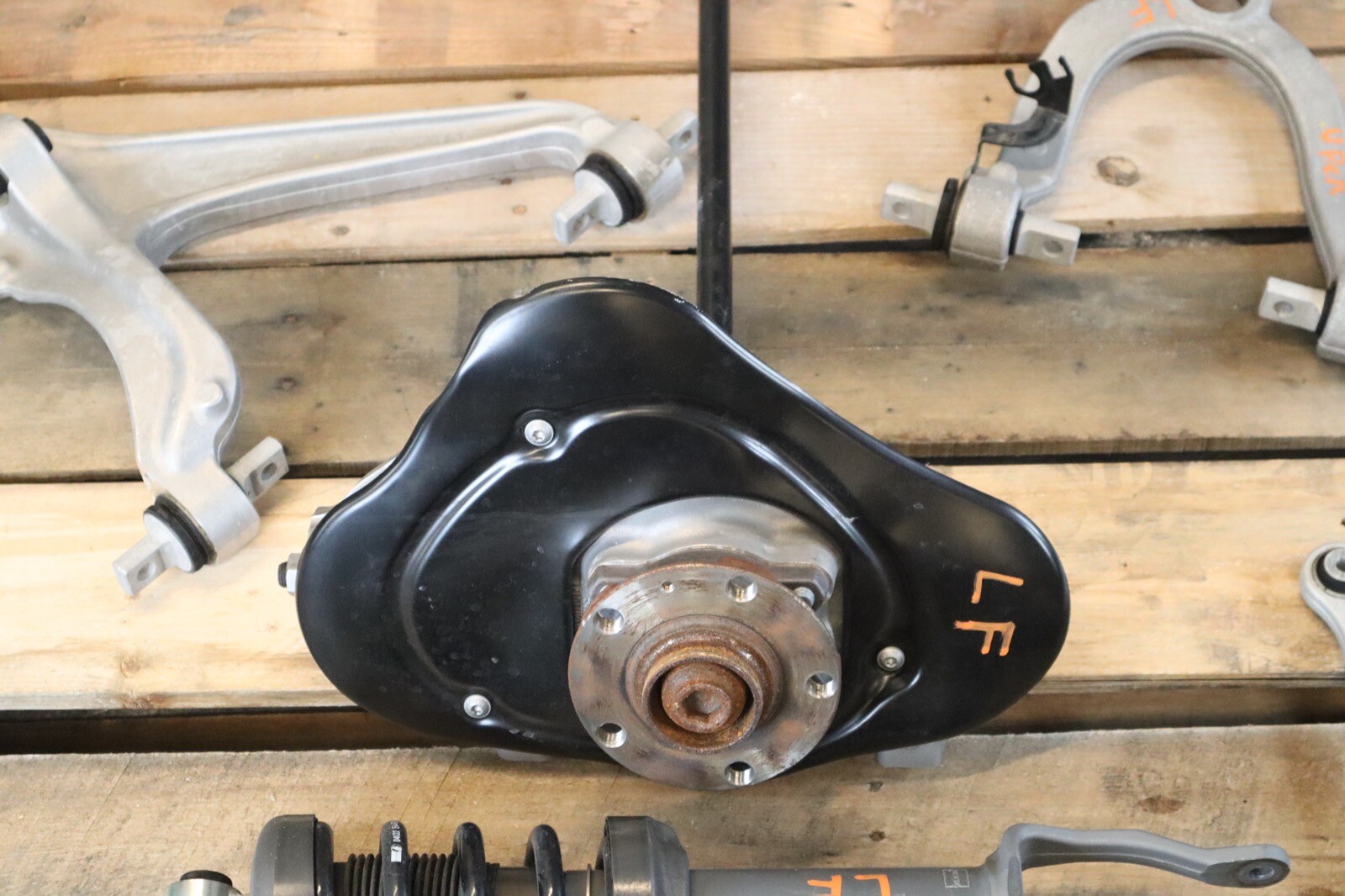 22 23 AUDI R8 V10 5.2L AWD OEM LH DRIVER FRONT SPINDLE HUB CONTROL ARMS AXLE