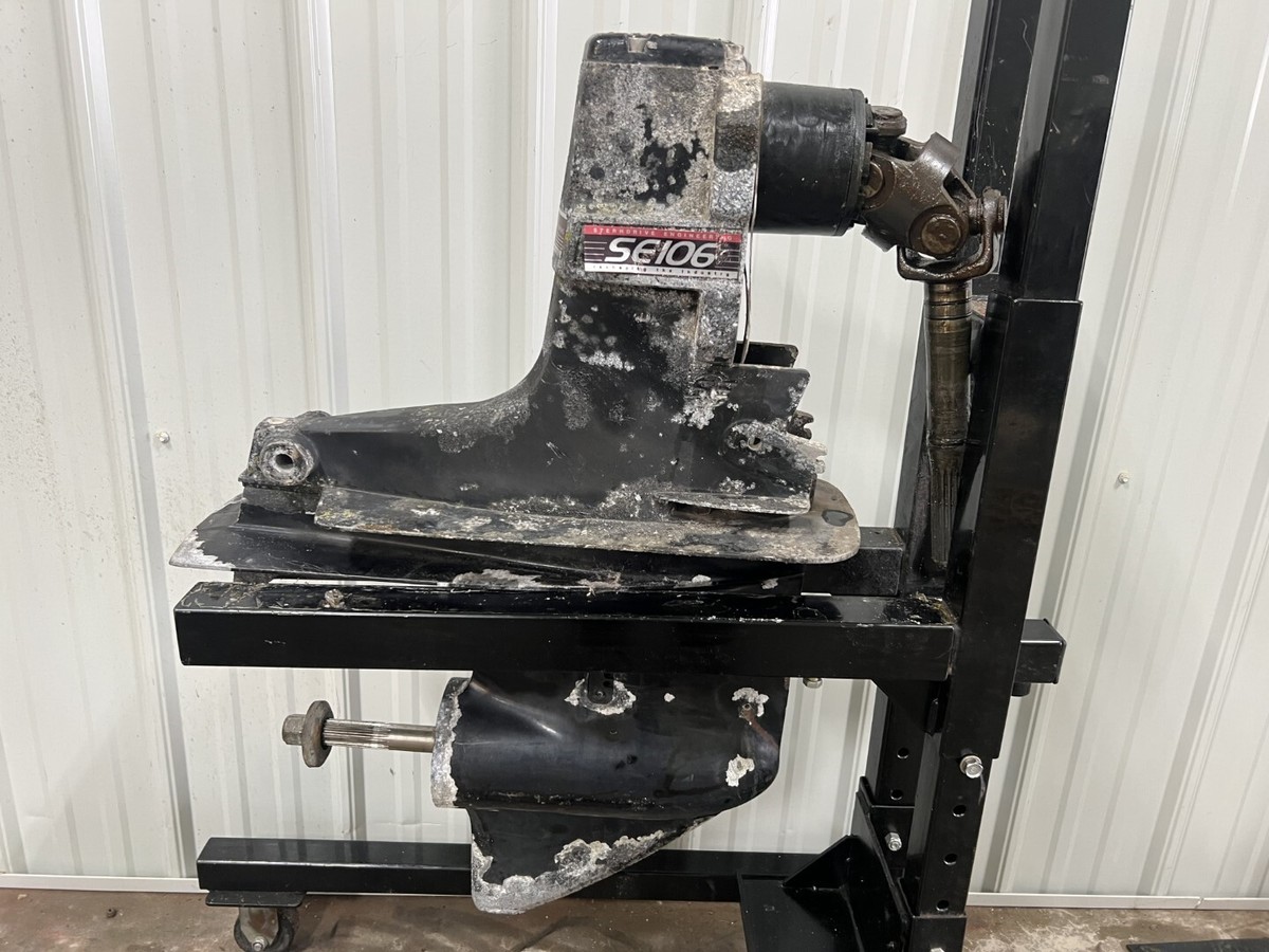 SE106 SE 106 outdrive out drive MerCruiser Mercury Alpha 1