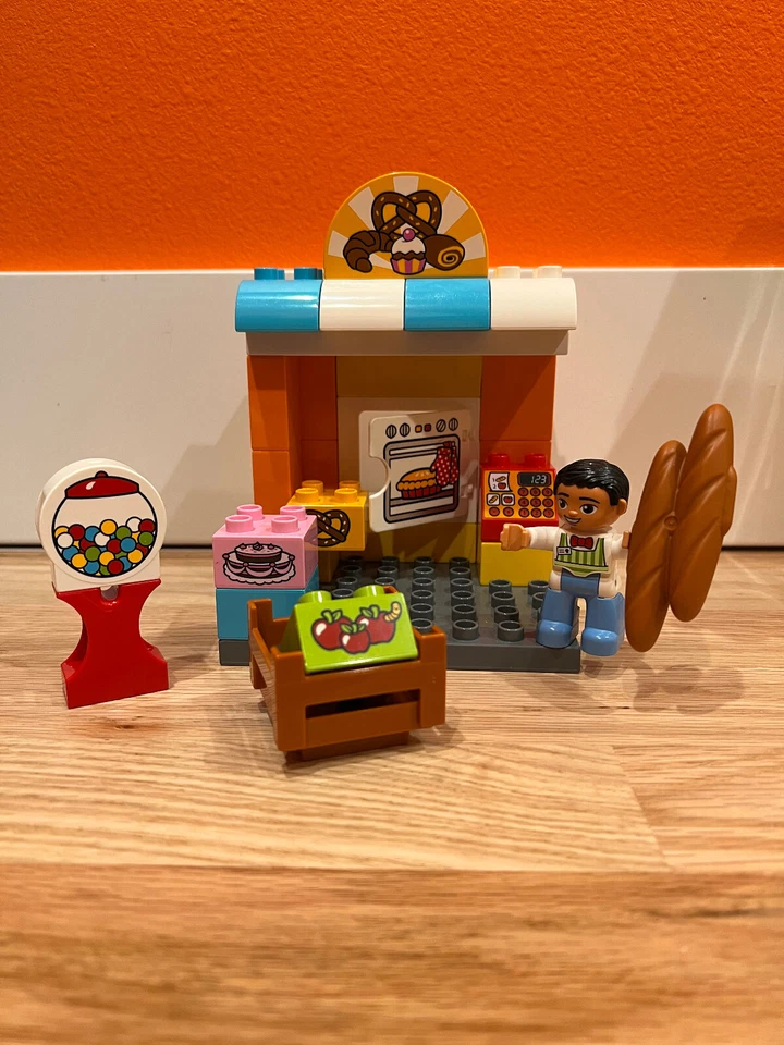 LEGO DUPLO My Town: Town Square (10836) Complete - Image 4 of 4