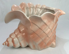 VINTAGE ART POTERY LARGE SALMON PINK CONCH SH...