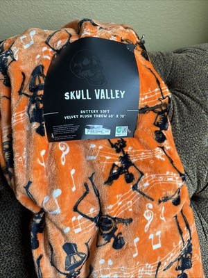 Skull Valley Musical Skelton Soft Plush Throw 60 X70 