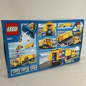LEGO CITY: LEGO Truck (3221) 278 Pieces, Small crease in box. 