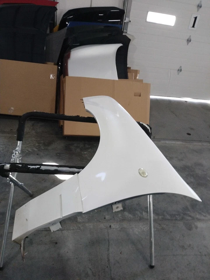 2010 Mercury Mountaineer Left Fender Tan Paint Chip 41183 152K Miles - Image 2 of 4