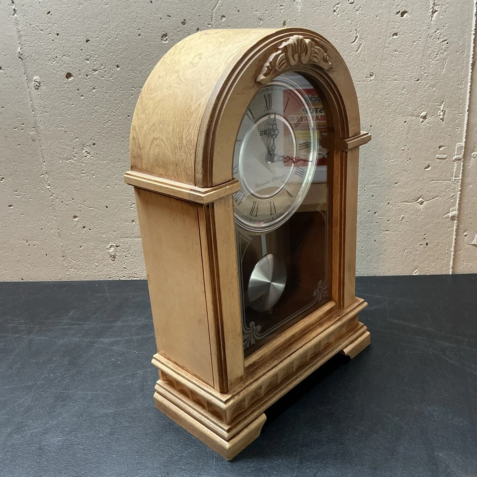 NEW Seiko Dual Chime Birch Shelf Clock QXQ004WLH - Image 4 of 4