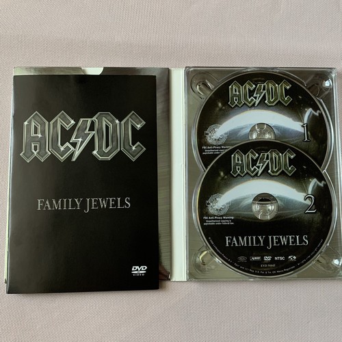 AC/DC FAMILY JEWELS 2 DVD SET 2005 40 Tracks - Picture 2 of 15