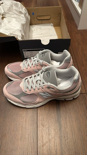 Zapatos New Balance 2002R Orb Rosa Talla 10 - Imagen 4 de 7