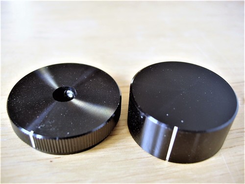 Hafler DH-101 Preamp BLACK Volume/Balance Concentric Knob Duo (set screw mount) - Picture 2 of 3