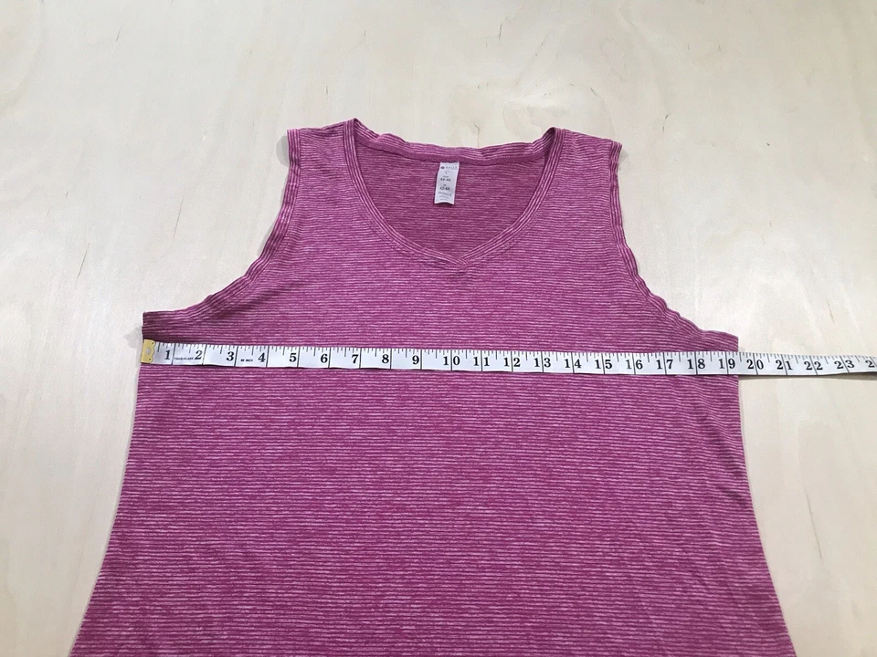 Camiseta sin mangas Bally Total Fitness rosa para mujer talla grande Foto 3 de 4