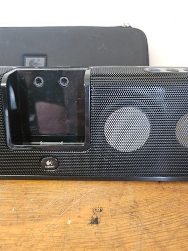Logitech - MM50 - Portable Speaker System iPod Dock Black + PSU and Carry Bag - Picture 9 of 24