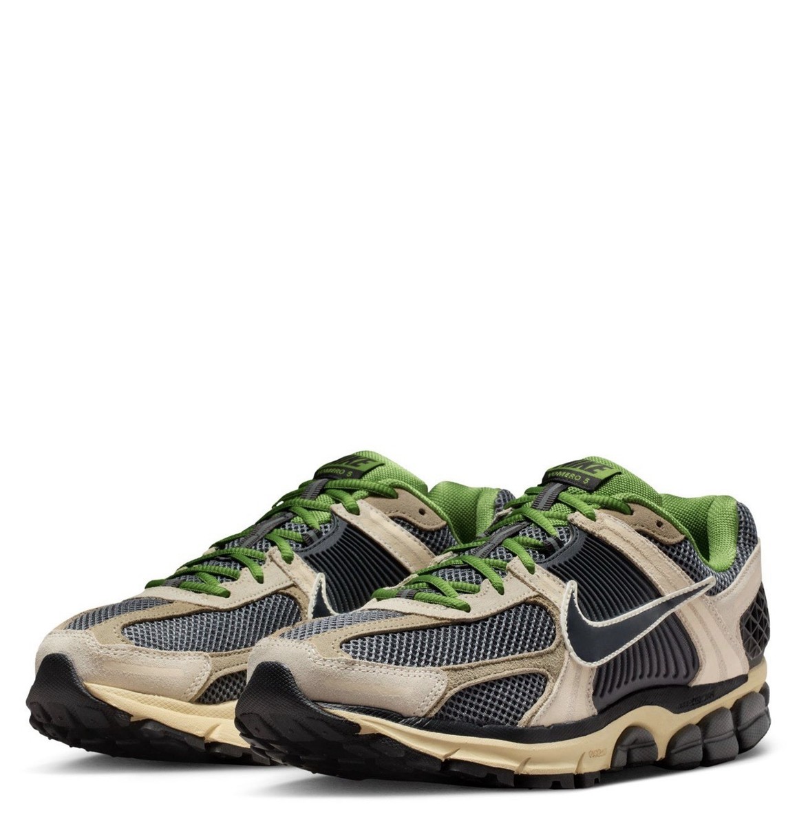 NIKE Air Zoom Vomero ランニングシューズ　23.5 Nike Air Zoom Vomero 5 Running Pale Ivory Chlorophyll HF1553-102