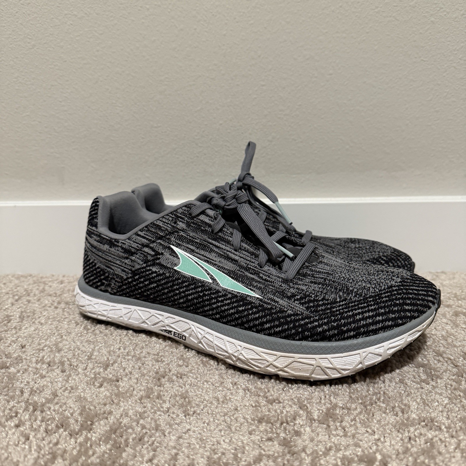 Altra Escalante 2 Women's Size 10 Running Shoes Gray Black Foot Shape