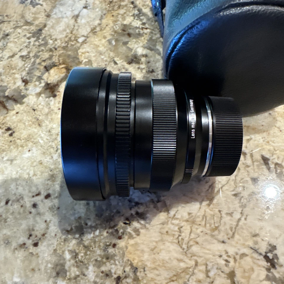 Carl Zeiss Distagon T*2.8/15 ZM 适用于徕卡 M 安装完好带原装皮革袋 — 第 3/4 张图片
