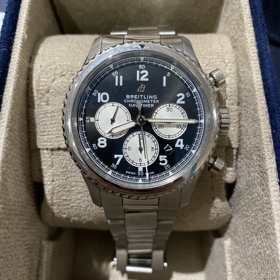 Breitling Navitimer 8 B01, AB0117, esfera negra 43 mm, juego completo, garantía Breitling Foto 2 de 4