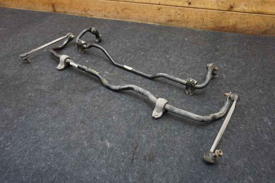 Barra de apoyo estabilizadora antideslizante suspensión delantera y trasera 5q0411303r Audi A3 S3 Foto 2 de 4