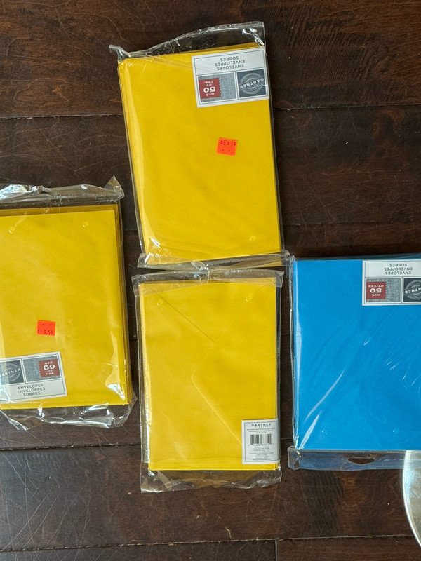 Gartner Studios Envelopes Bulk Lot - 200 Count (150 Yellow / 50 Blue) Brand New