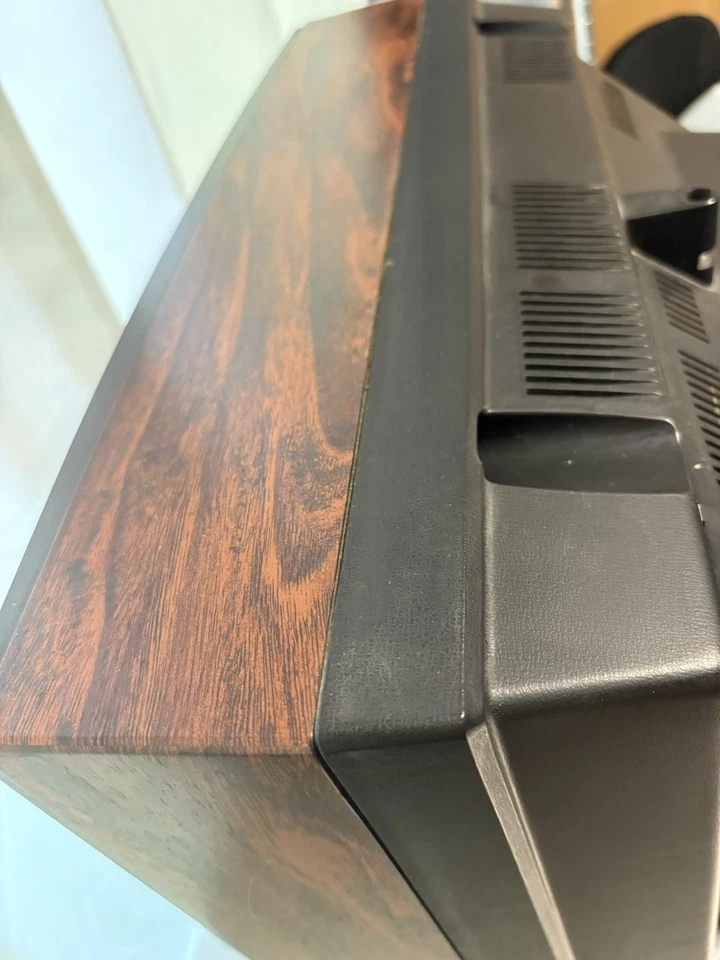 Panasonic 1984 13" Retro Gaming Color TV CTF-1359R w/Snap in Remote - Image 3 of 4