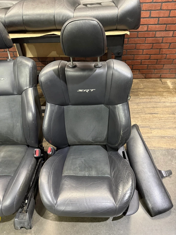 Juego de asientos térmicos de gamuza cuero punteado azul cosido Dodge Charger SRT8 05-10 OEM Foto 2 de 4