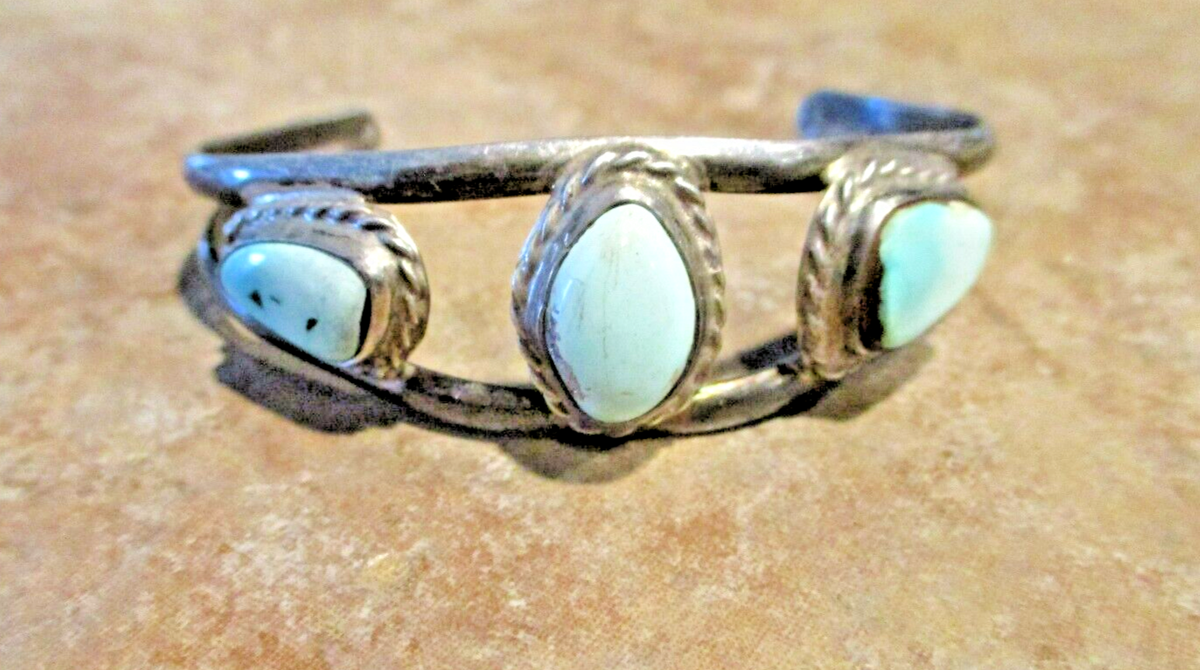 ATTRACTIVE !! Vintage Navajo Sterling Silver THREE TURQUOISE