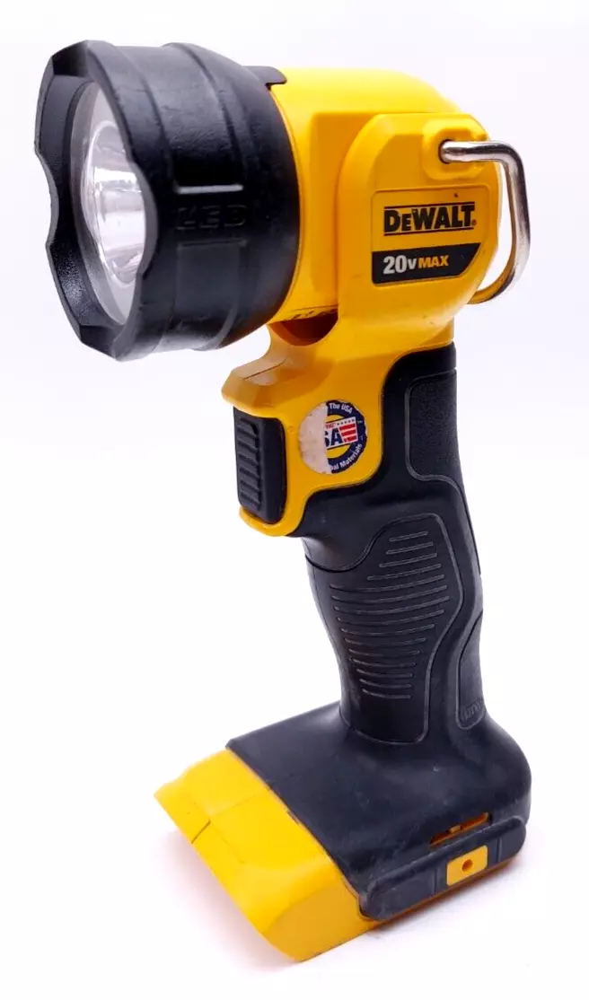 Dewalt 20v max sale flashlight