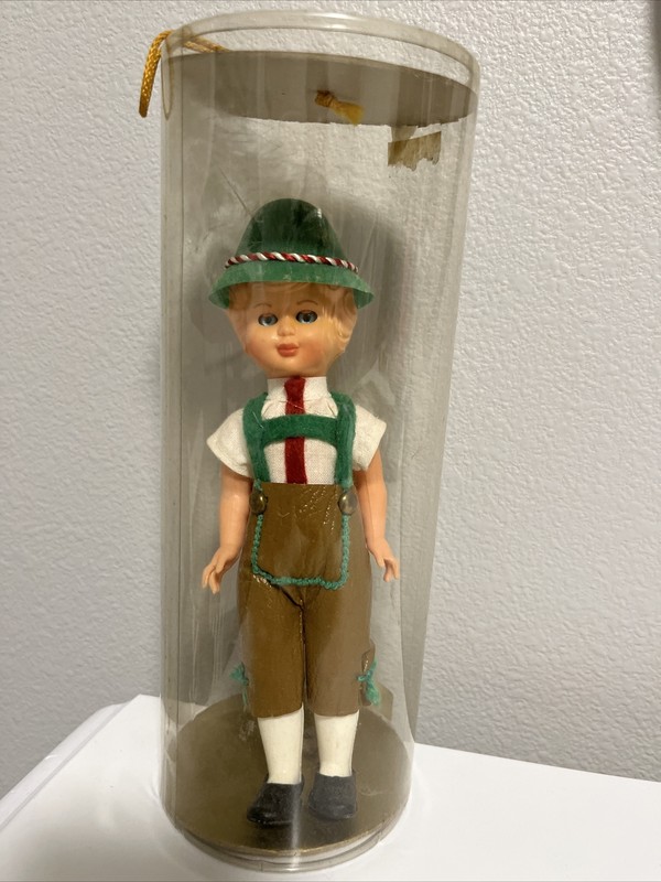 Vintage German Souvenir Doll Bayern 1981