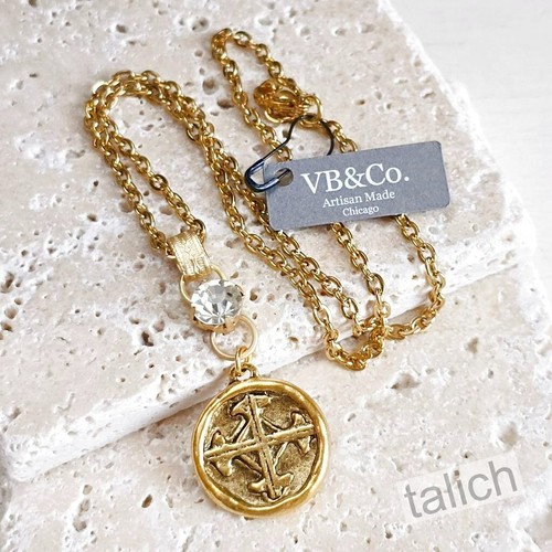 Designer VB&CO Vintage Style Cross with Serenity Prayer Round Pendant Necklace - Picture 3 of 7