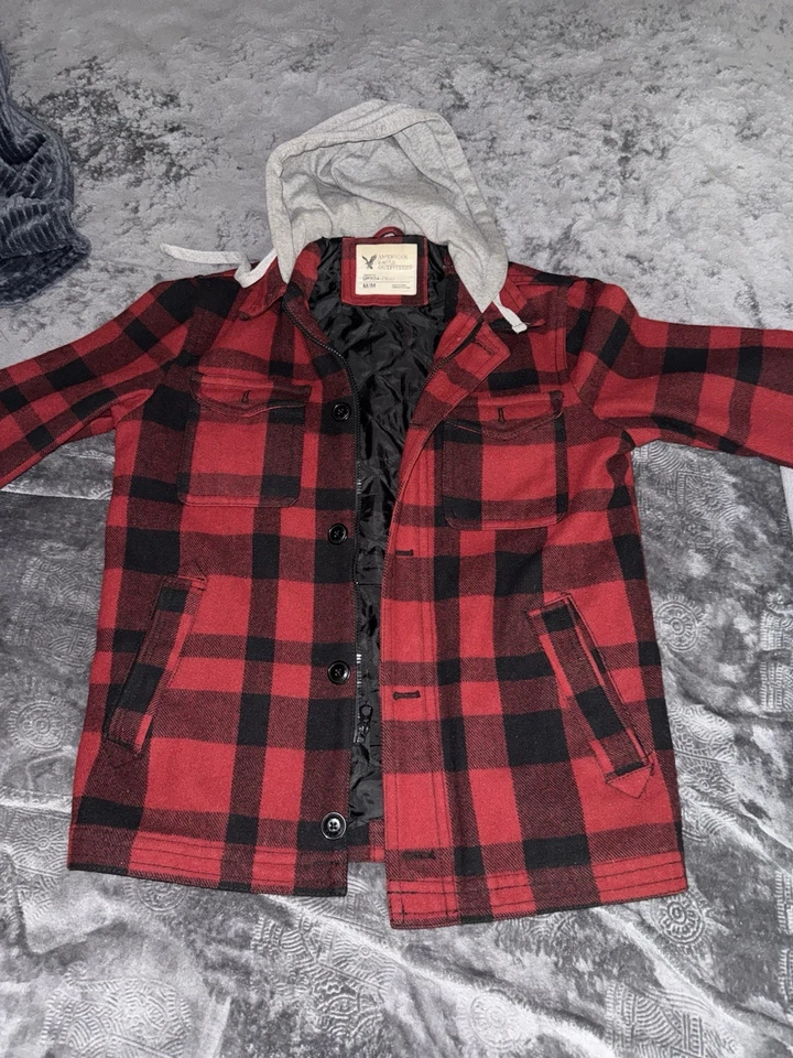 Chaqueta Camisa de Franela con Capucha a Cuadros Roja y Negra American Eagle con Capucha Gris Foto 3 de 3