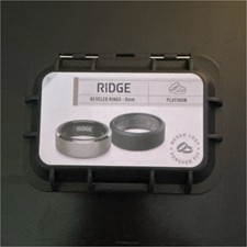 Ridge 8mm Platinum Beveled Wedding/Anniversary Band Silver Black size 9.5