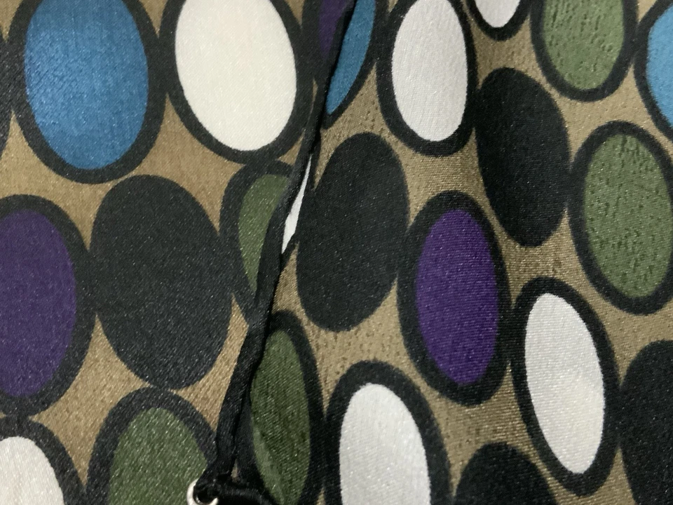 Bufanda para mujer Codello todo multicolor patrón artístico de seda rectangular 60/14 PVGC Foto 4 de 4