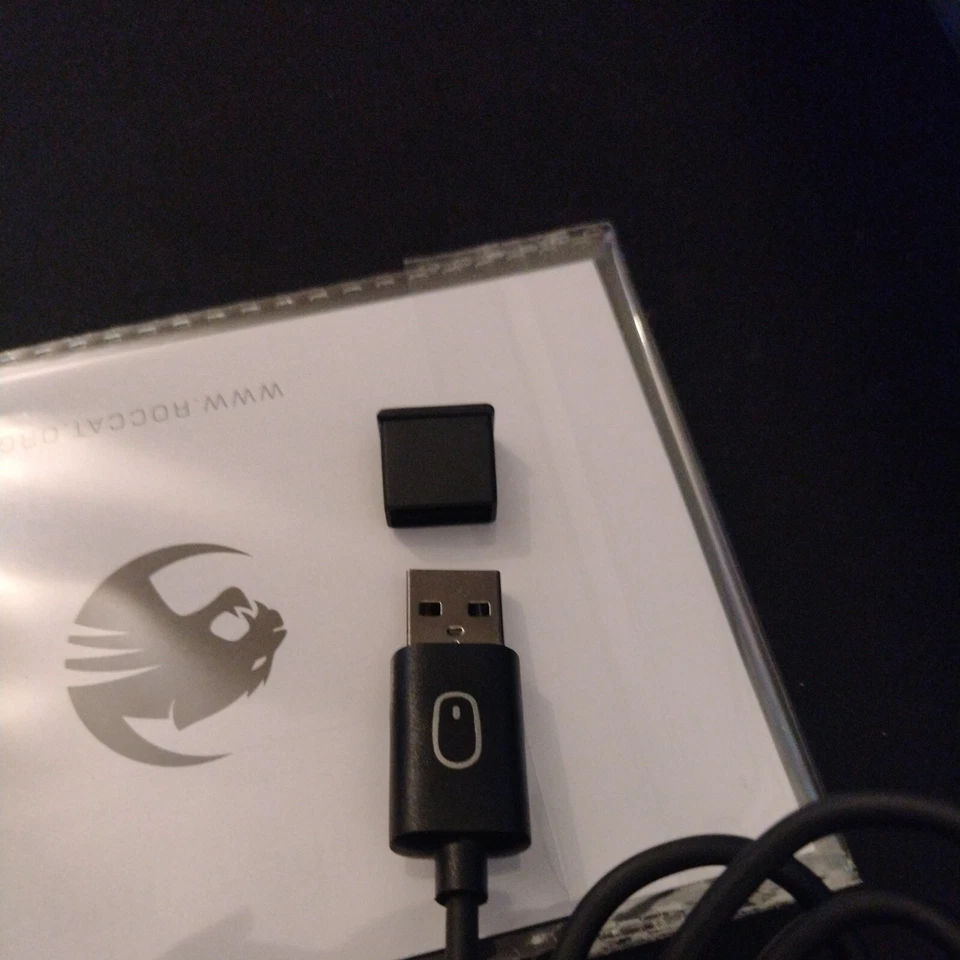 Roccat Burst Core + grip tape - Image 2 of 4