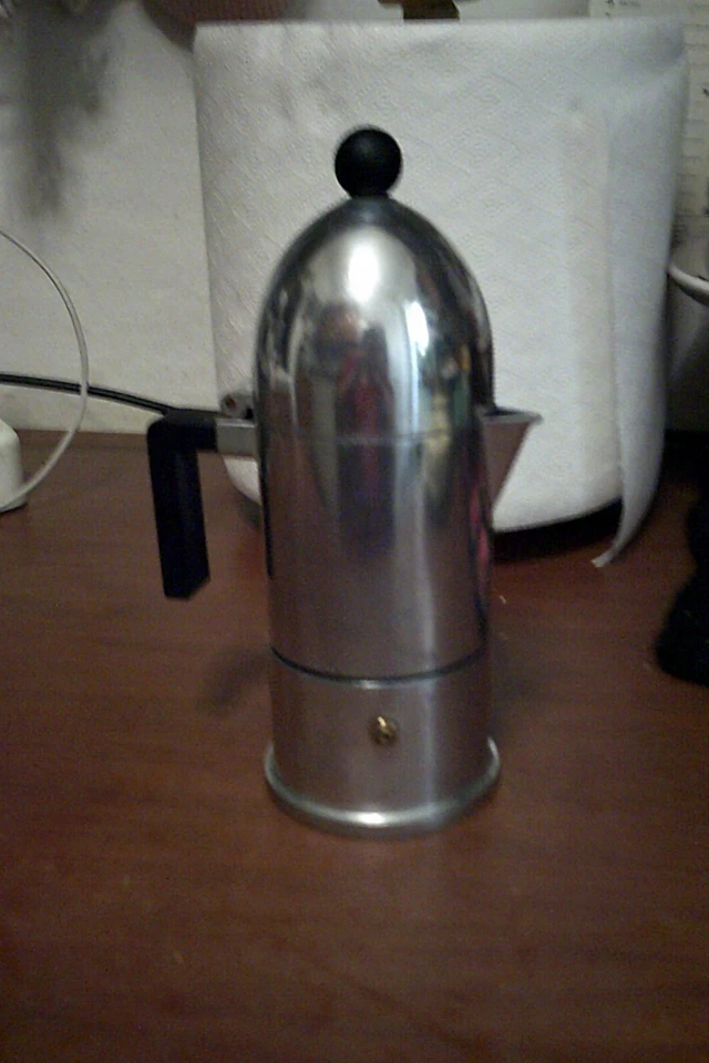 caffettiera ALESSI NON DISPONIBILE - Immagine 2 di 4