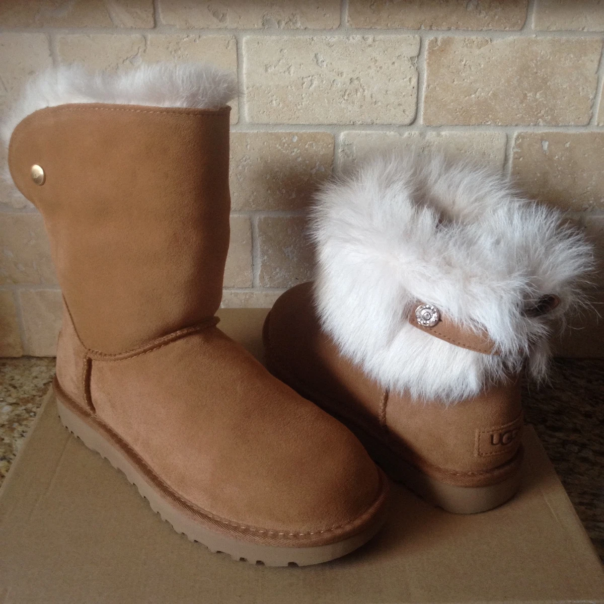 Ugg on sale valentina chestnut