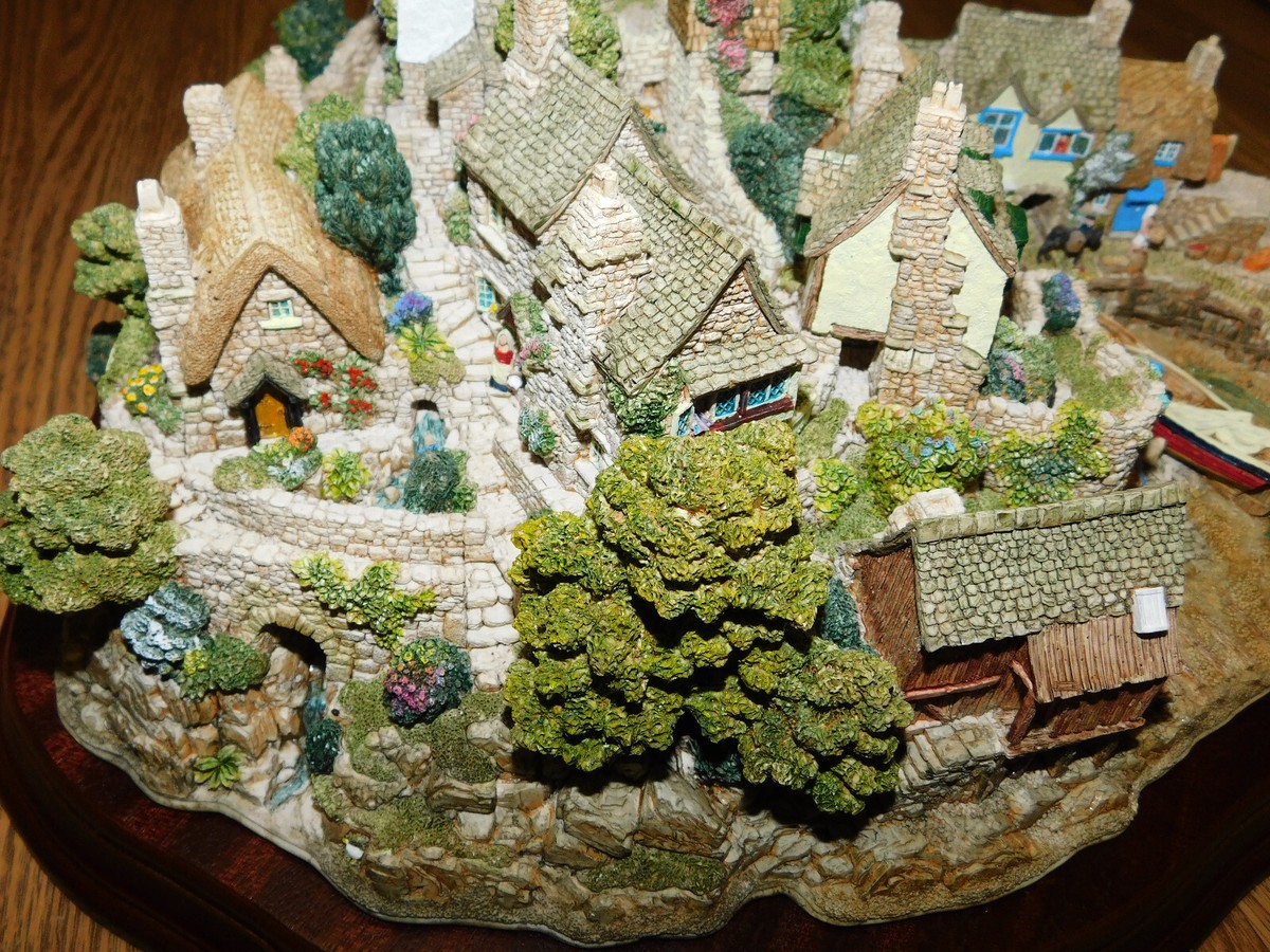 Lilliput Lane　リリパット・レーン　PLAY TIME Lilliput Lane PLAYTIME 1999 Boxed Vintage Collectible *I