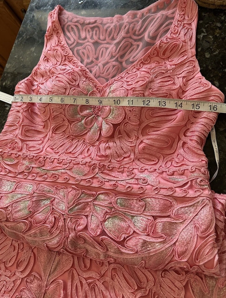 Vestido de Cóctel Sue Wong Talla 12 Encaje Rosa Floral Geométrico Glamour Brillante DEFECTUOSO Foto 4 de 4