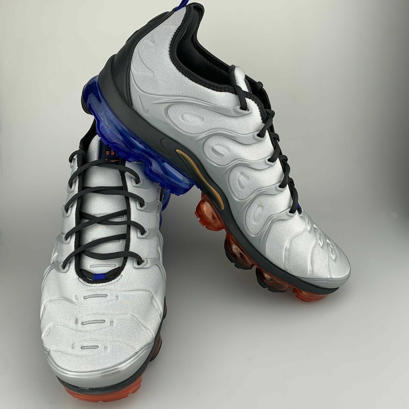 nike vapormax plus silver