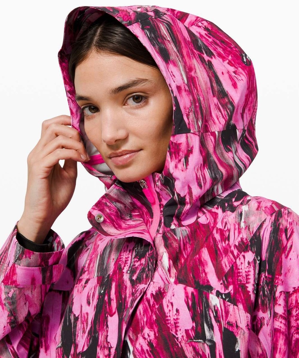 NWOT Lululemon Rain Chaser Jacket Waterproof Hooded