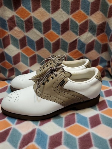 NWT Mizuno Women's Golf Shoes Size 8 5132 - Picture 3 of 6
