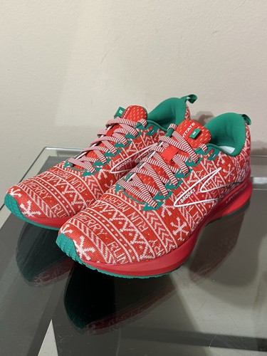 NEW Brooks Levitate 5 Run Merry Mens Size 9.5 Running Shoes Christmas Sweater - Picture 2 of 11