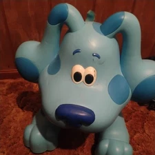 Blue's Clues Snack Time Ride-On Toy for 18-30 Months, Rechargeable Battery Bluey