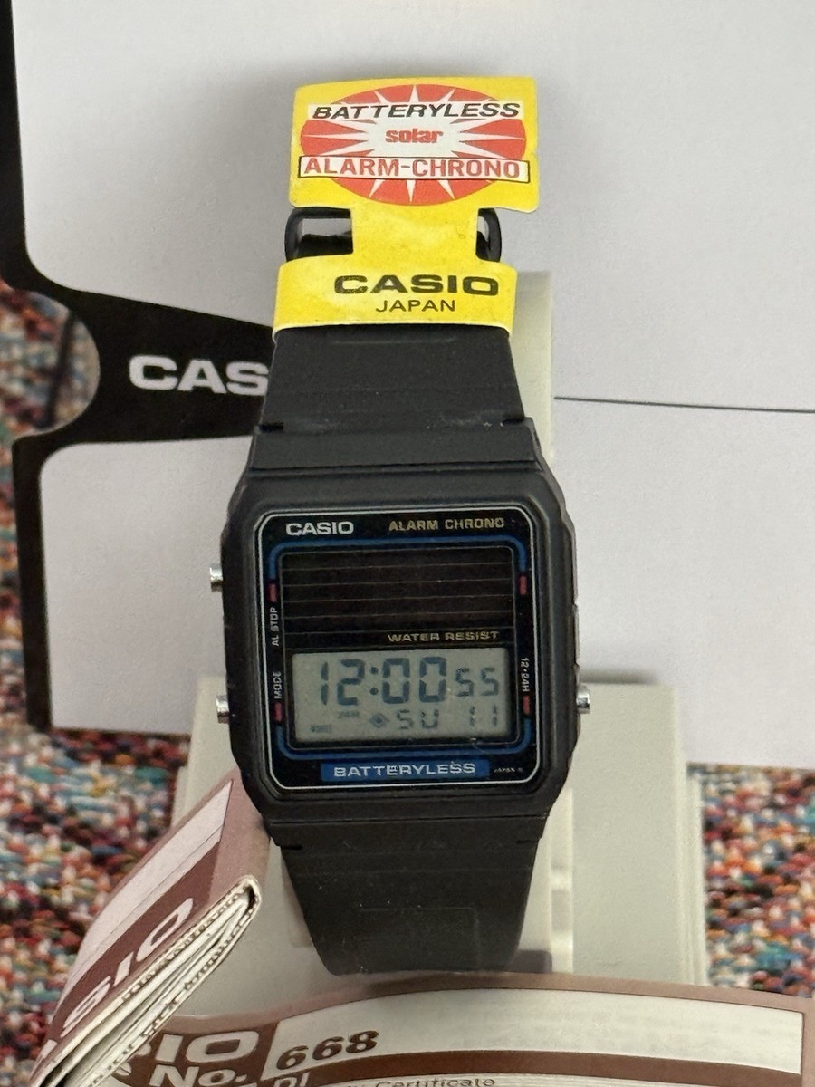 CASIO FB-52W ソーラー電子時計 稀少 ほぼ新品 CASIO FB-52W ソーラー電子時計 稀少 ほぼ新品 CASIO FB-52W