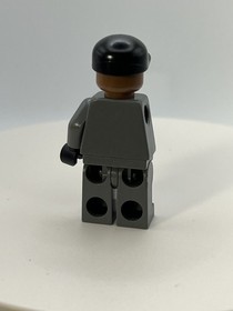 Lego Batman 2006 Minifigure  Arkham Asylum Guard 7785 2006 Brown (Missing Arm)