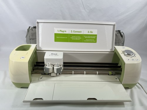Cricut Explore Cutting Machine with Carry Bag – Pre-Owned Works Great - Picture 6 of 11