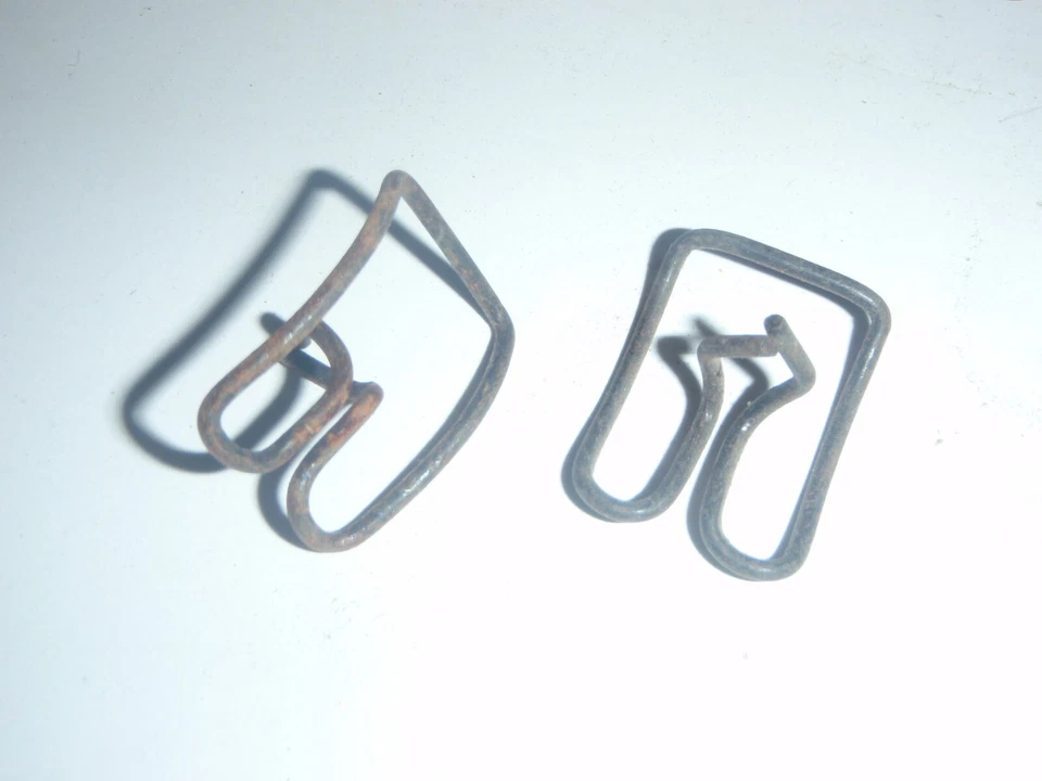 10 clips de montaje NOS para molduras de línea de pliegue 49 50 Frazer 1949 1950 # 204835 Foto 2 de 3