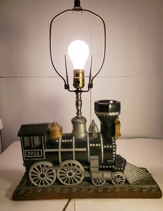 largemouth bass table lamp