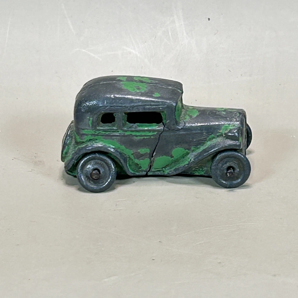 Tootsietoy? Rueda de metal de juguete de coche fundido vintage años 30? 2 1/2 pulgadas Foto 2 de 4