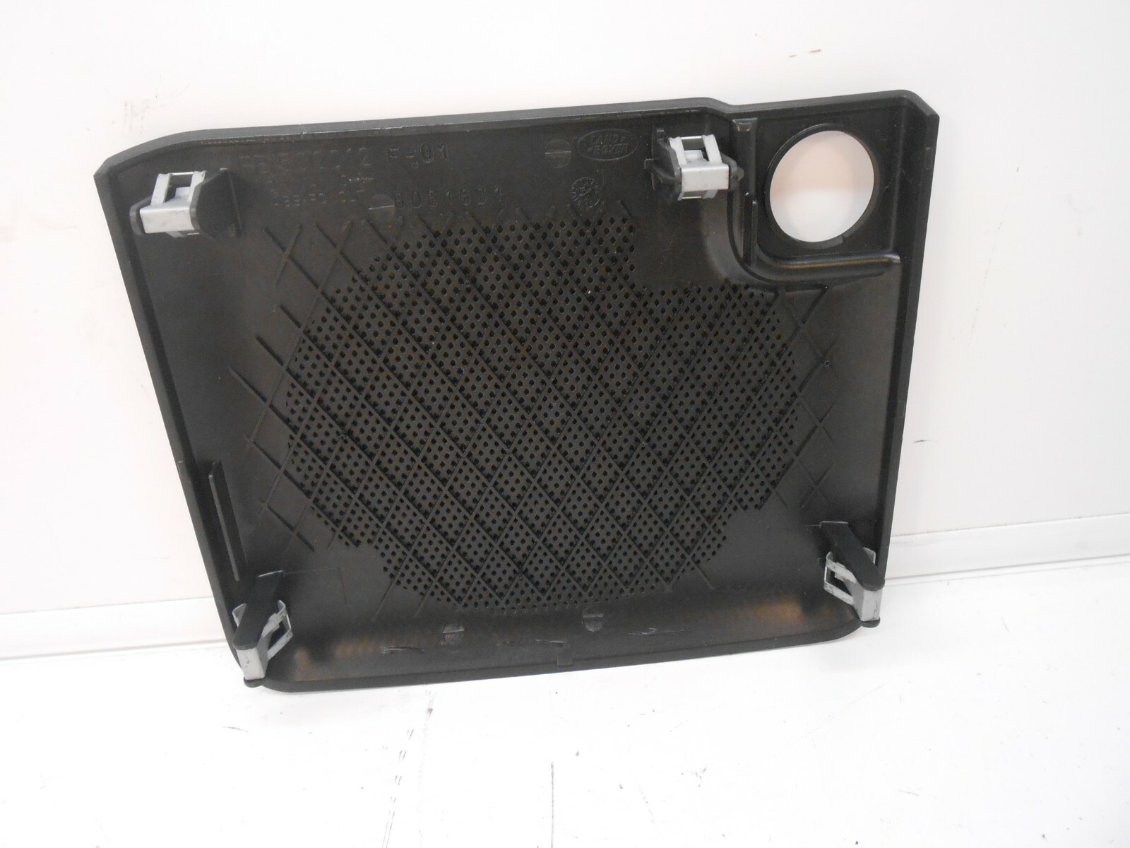 Land Rover LR3 Dash Speaker Grill Cover Panel Black OEM FB1500012