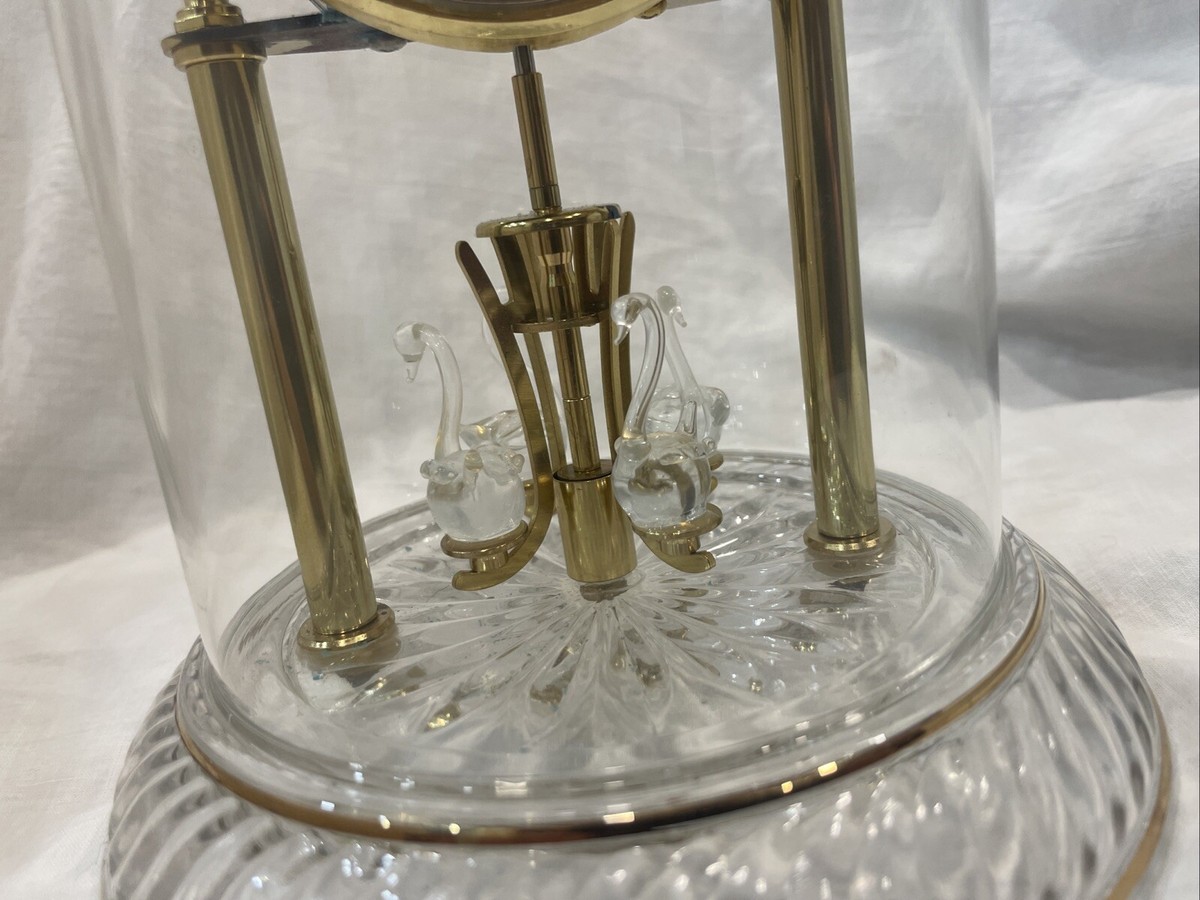 Loricron Anniversary Clock Swans