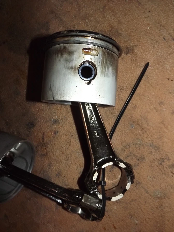 Evinrude 60 HP 2 Stroke E-TEC Piston And Rod Assembly PN 5007545 Fits 2006-2012+ - Image 2 of 4