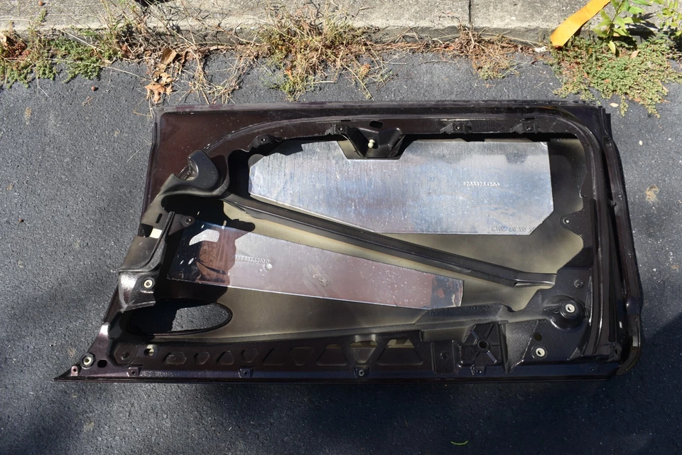 Porsche Panamera 4S 2011 puerta exterior delantera derecha OEM de fábrica Foto 4 de 4