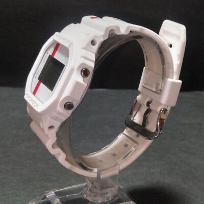 G-SHOCK マルボロジーショック　マルボロ限定　dw-5600vt USED CASIO G-SHOCK DW-5600VT MARLBORO Collaboration White