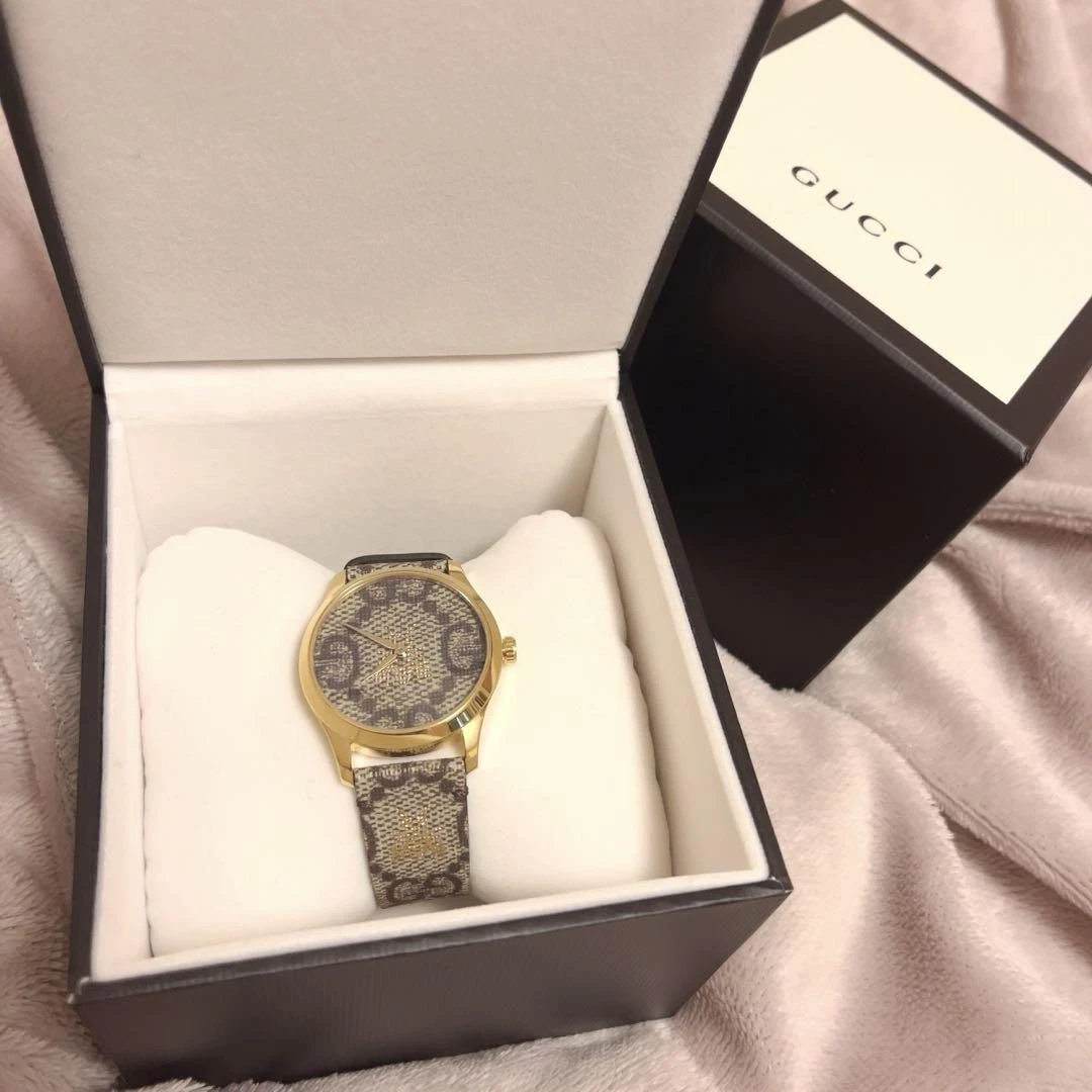 Montre Gucci G Timeless Bee 38 mm moyenne, motif GG